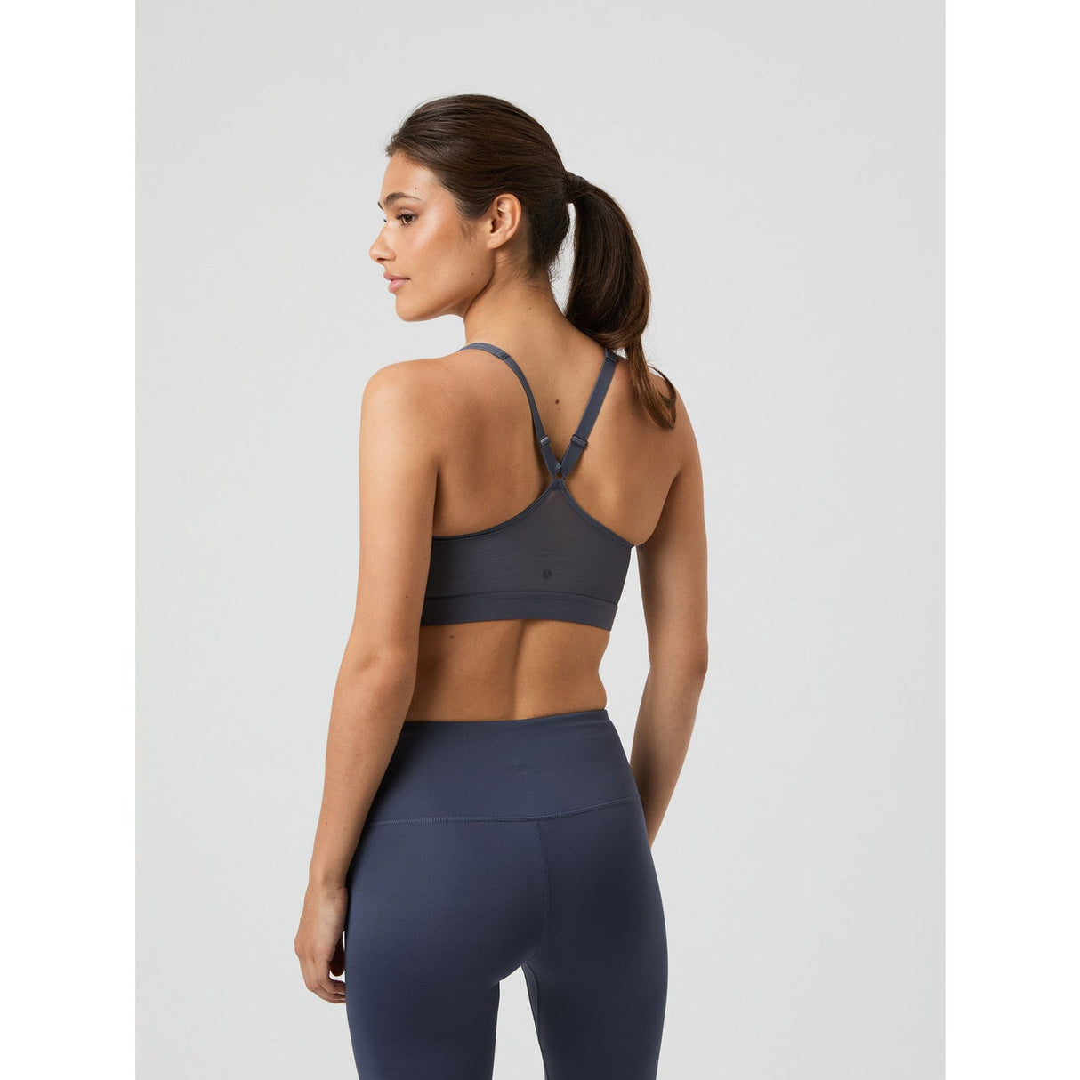 Björn Borg Mid V Support Sports Bra Odyssey Gray - 